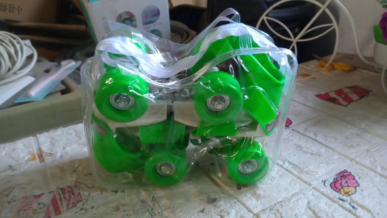Roller Skates for Kids, Very Adjustable & Comfortable to Use / Roller Skate, Skating / (Pair of 1) Roller Skates for Kids, Very Adjustable & Comfortable to Use / Roller Skate, Skating / (Pair of 1)